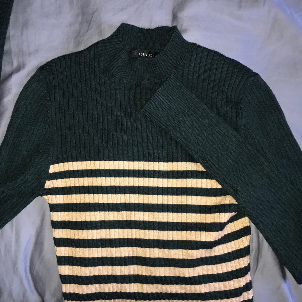 Forever 21 long sleeve top